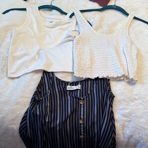Hollister Women's White and Navy Tank Tops Trio